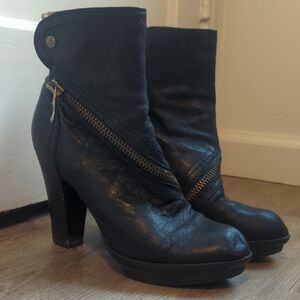 Frye Black Heeled Ankle Boots with Zipper Detail